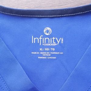 NWT Scrubs Infinity S/S XL
